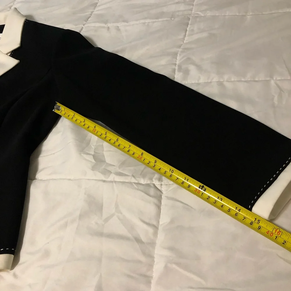 J Taylor Back White 3 pc Skirt set Timeless Professional business style size 8